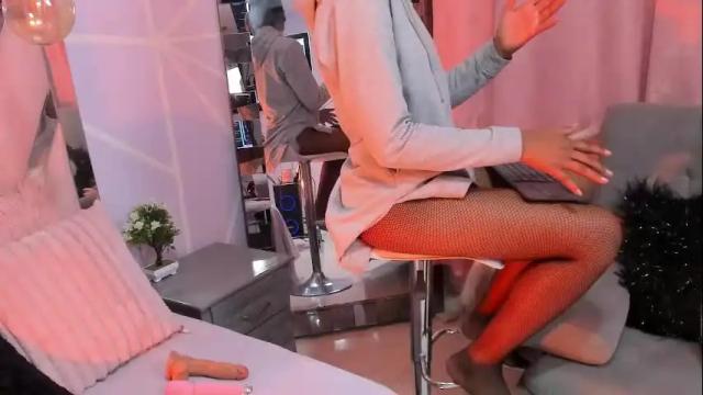 Image 12 of gletty_noa Stream on Chaturbate on 1 month ago
