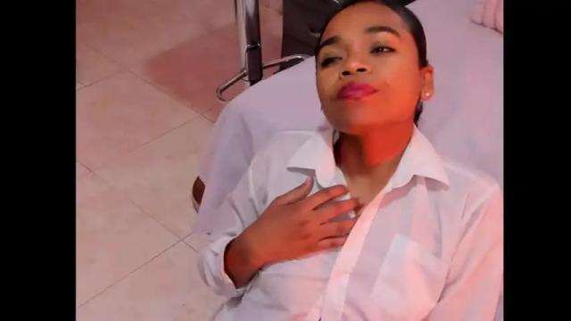 Image 6 of gletty_noa Stream on Chaturbate on 16 days ago