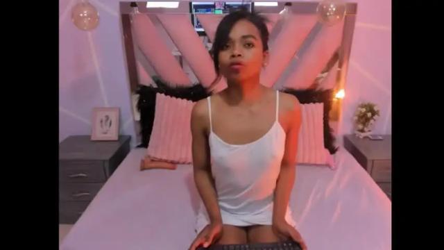 Image 11 of gletty_noa Stream on Chaturbate on 12 days ago