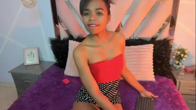 Image 10 of gletty_noa Stream on Chaturbate on 4 days ago