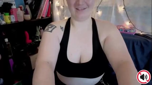 Image 3 of glitchwitch Stream on Chaturbate on 1 month ago