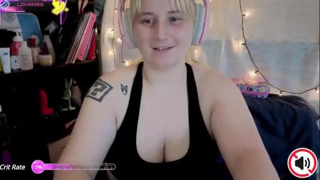 Image 7 of glitchwitch Stream on Chaturbate on 1 month ago