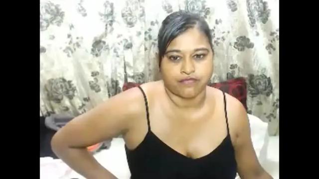 Image 4 of glitter_candy Stream on Chaturbate on 1 month ago