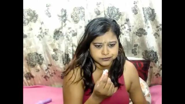 Image 4 of glitter_candy Stream on Chaturbate on 1 month ago