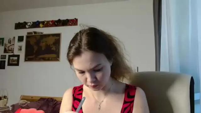 Image 6 of glitter_doll Stream on Chaturbate on 4 months ago