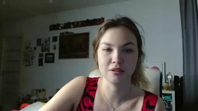 Image 8 of glitter_doll Stream on Chaturbate on 4 months ago