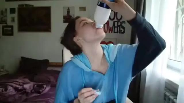 Image 11 of glitter_doll Stream on Chaturbate on 4 months ago