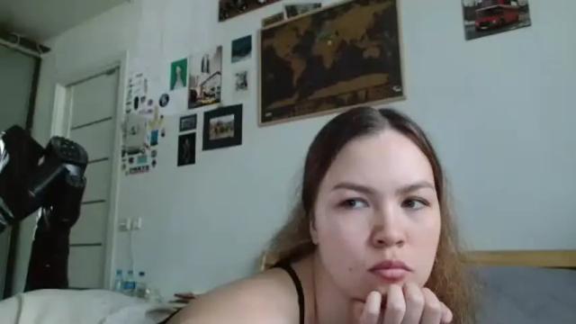 Image 6 of glitter_doll Stream on Chaturbate on 4 months ago