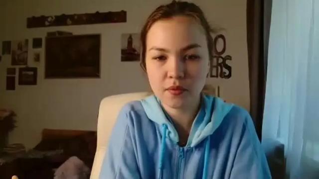 Image 6 of glitter_doll Stream on Chaturbate on 4 months ago