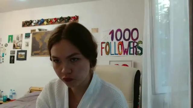 Image 7 of glitter_doll Stream on Chaturbate on 3 months ago