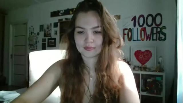 Image 4 of glitter_doll Stream on Chaturbate on 3 months ago
