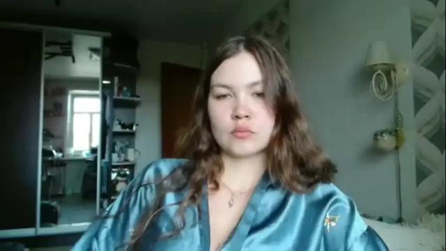 Image 10 of glitter_doll Stream on Chaturbate on 3 months ago