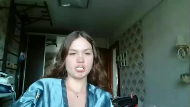 Image 12 of glitter_doll Stream on Chaturbate on 3 months ago