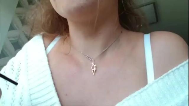 Image 12 of glitter_doll Stream on Chaturbate on 2 months ago