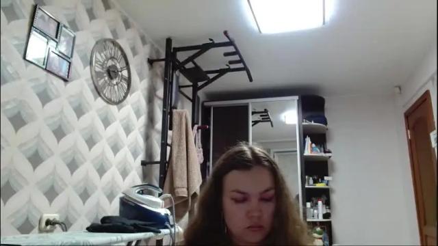 Image 12 of glitter_doll Stream on Chaturbate on 2 months ago