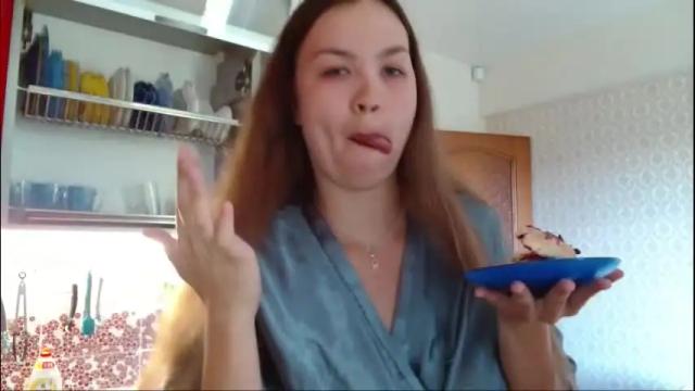 Image 7 of glitter_doll Stream on Chaturbate on 2 months ago