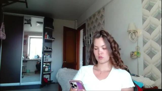 Thumbnail 3, glitter_doll's Stream at Chaturbate, 2 months ago