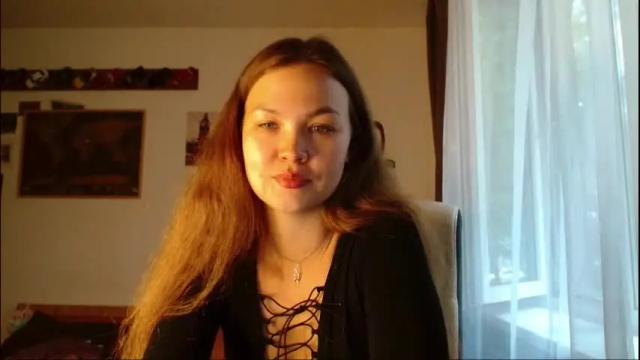 Image 10 of glitter_doll Stream on Chaturbate on 1 month ago