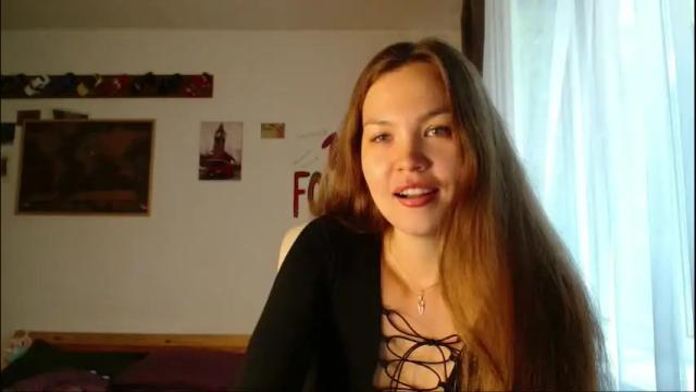 Image 12 of glitter_doll Stream on Chaturbate on 1 month ago