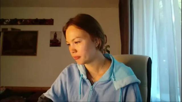 Image 4 of glitter_doll Stream on Chaturbate on 1 month ago