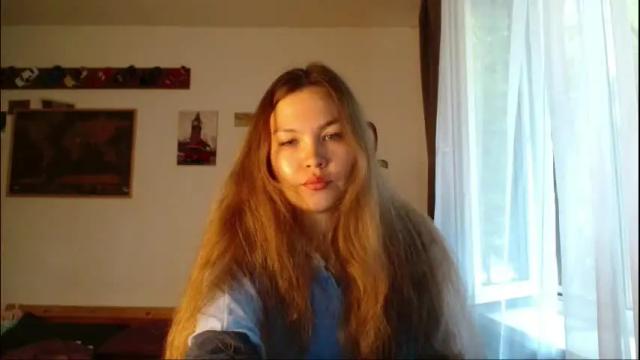 Image 6 of glitter_doll Stream on Chaturbate on 1 month ago
