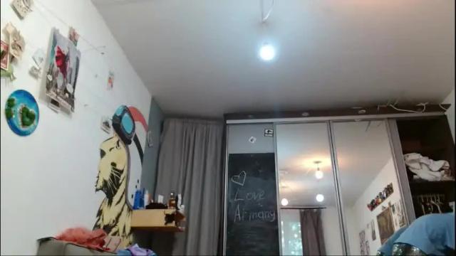 Image 12 of glitter_doll Stream on Chaturbate on 1 month ago