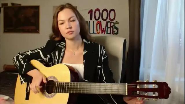 Image 8 of glitter_doll Stream on Chaturbate on 29 days ago