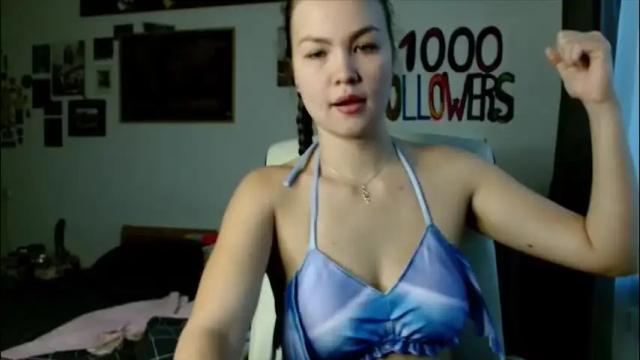 Image 2 of glitter_doll Stream on Chaturbate on 25 days ago