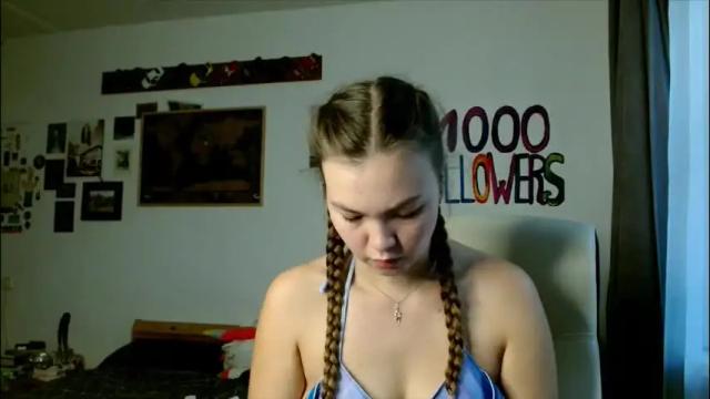 Image 8 of glitter_doll Stream on Chaturbate on 25 days ago