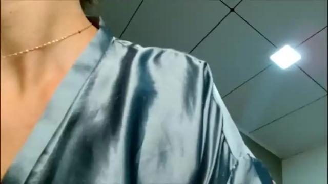 Image 10 of glitter_doll Stream on Chaturbate on 19 hours ago