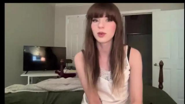 Image 3 of glitterglock Stream on Chaturbate on 5 months ago