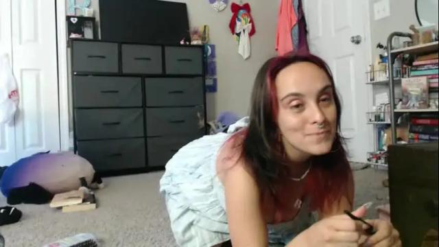 Image 8 of glitterspace Stream on Chaturbate on 6 months ago