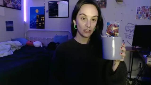 Image 2 of glitterspace Stream on Chaturbate on 4 months ago