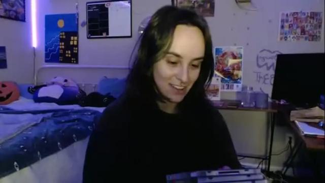 Image 4 of glitterspace Stream on Chaturbate on 4 months ago