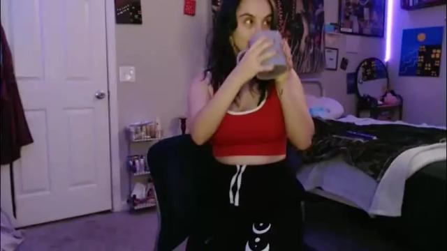 Thumbnail 3, glitterspace's Stream at Chaturbate, 2 months ago