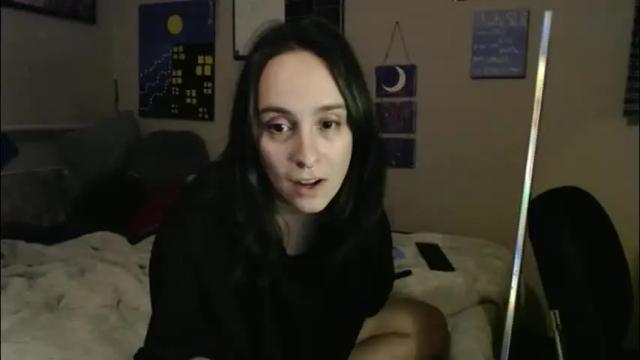 Image 8 of glitterspace Stream on Chaturbate on 22 days ago