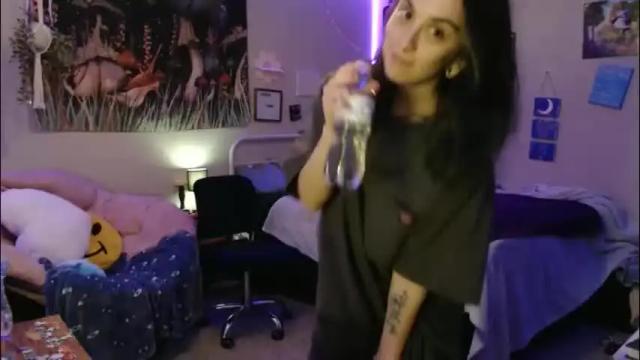 Image 4 of glitterspace Stream on Chaturbate on 1 day ago