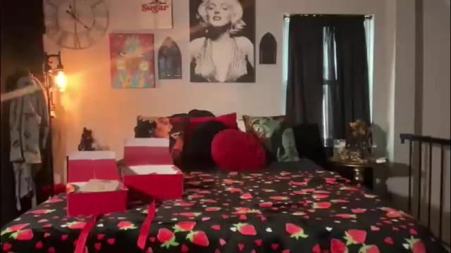 Image 3 of globberton Stream on Chaturbate on 1 month ago