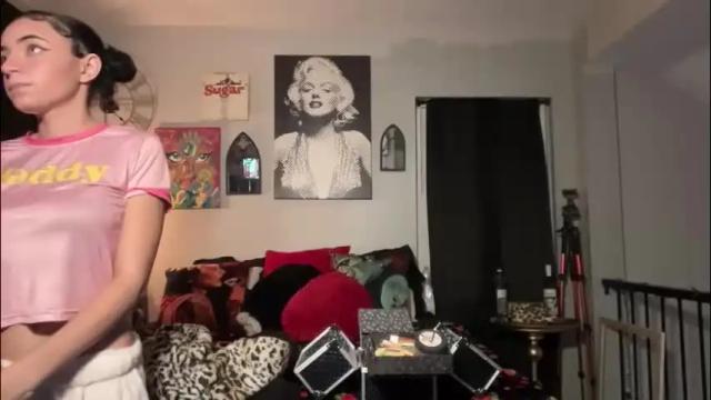 Image 2 of globberton Stream on Chaturbate on 1 month ago