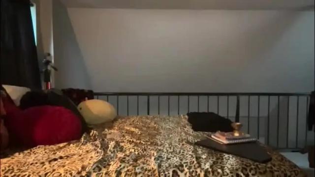 Image 2 of globberton Stream on Chaturbate on 7 days ago