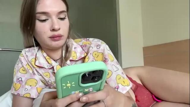 Image 11 of glockoffrog Stream on Chaturbate on 9 months ago