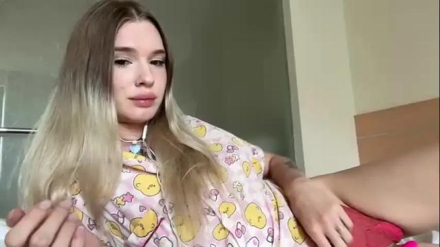 Image 7 of glockoffrog Stream on Chaturbate on 9 months ago