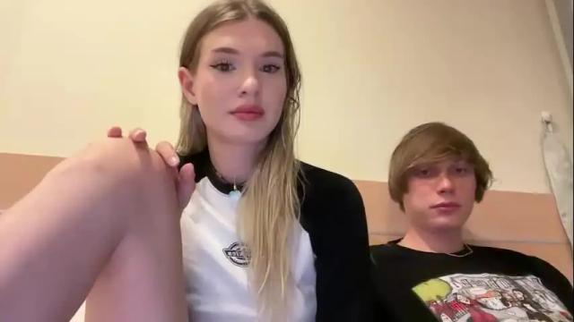 Image 4 of glockoffrog Stream on Chaturbate on 9 months ago