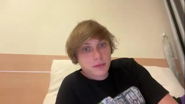 Image 2 of glockoffrog Stream on Chaturbate on 9 months ago