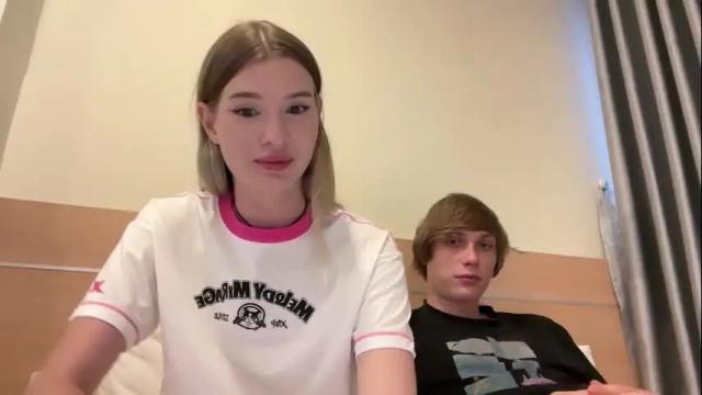 Image 10 of glockoffrog Stream on Chaturbate on 9 months ago