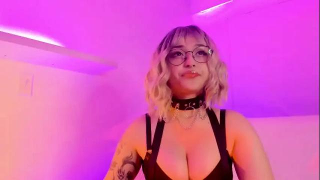 Image 10 of gloomydoll Stream on Chaturbate on 2 months ago