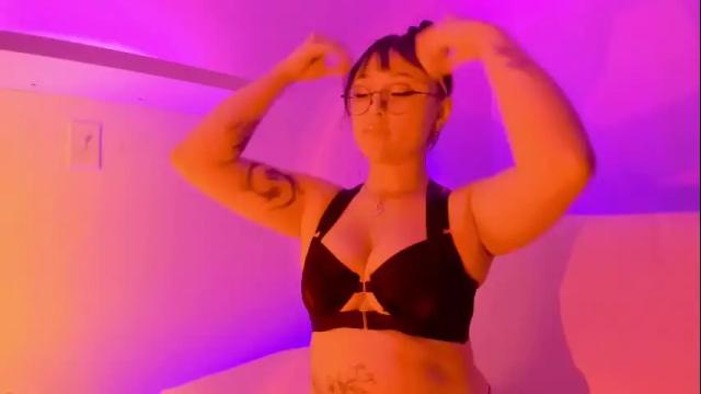 Image 10 of gloomydoll Stream on Chaturbate on 2 months ago