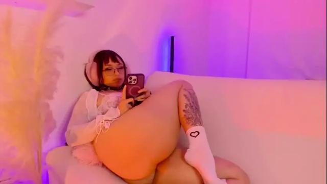 Image 11 of gloomydoll Stream on Chaturbate on 1 month ago