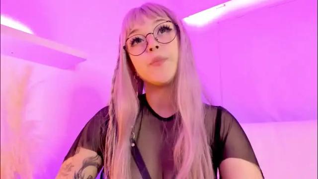 Image 6 of gloomydoll Stream on Chaturbate on 1 month ago