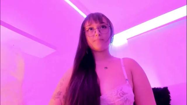 Image 6 of gloomydoll Stream on Chaturbate on 1 month ago